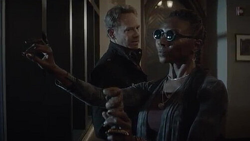 Ian Ziering, Jeryl Prescott Sales, Swamp Thing S01E04