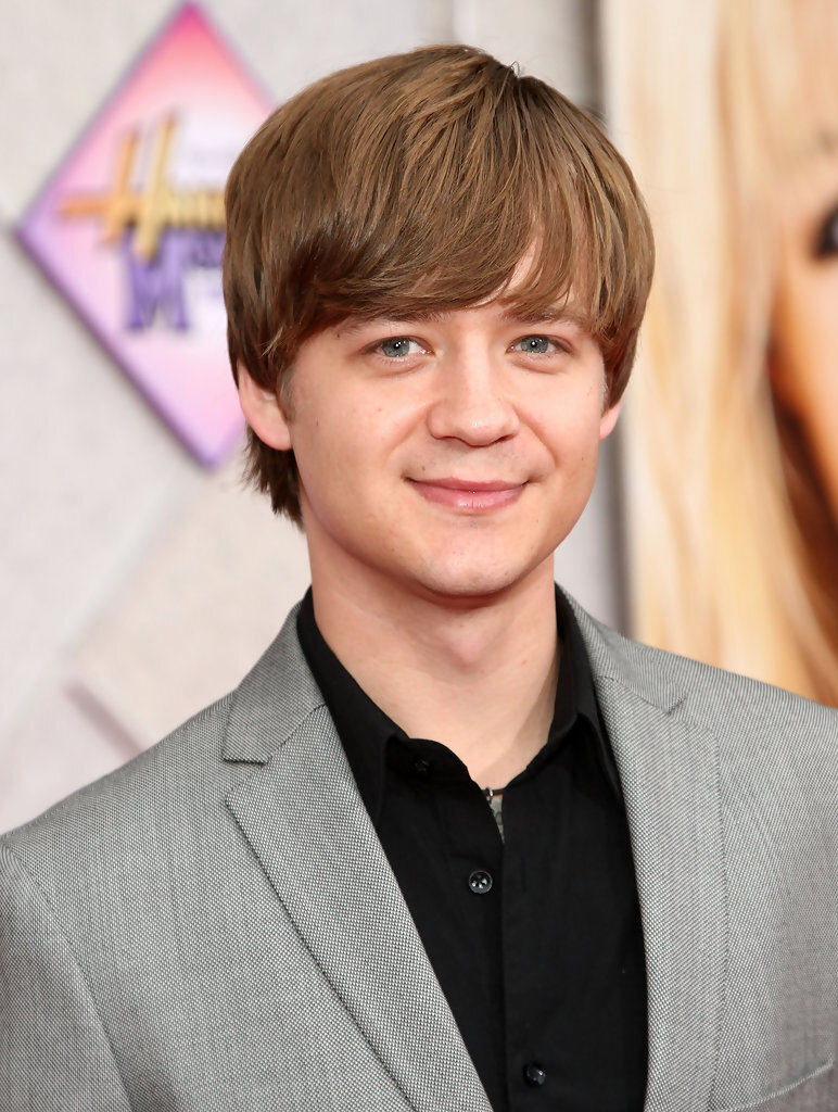 Jason Earles Image #52958 TVmaze.