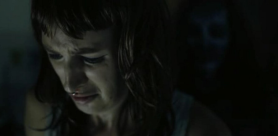 Jen Richards, Cameron Corona, Two Minute Horror Stories S01E09