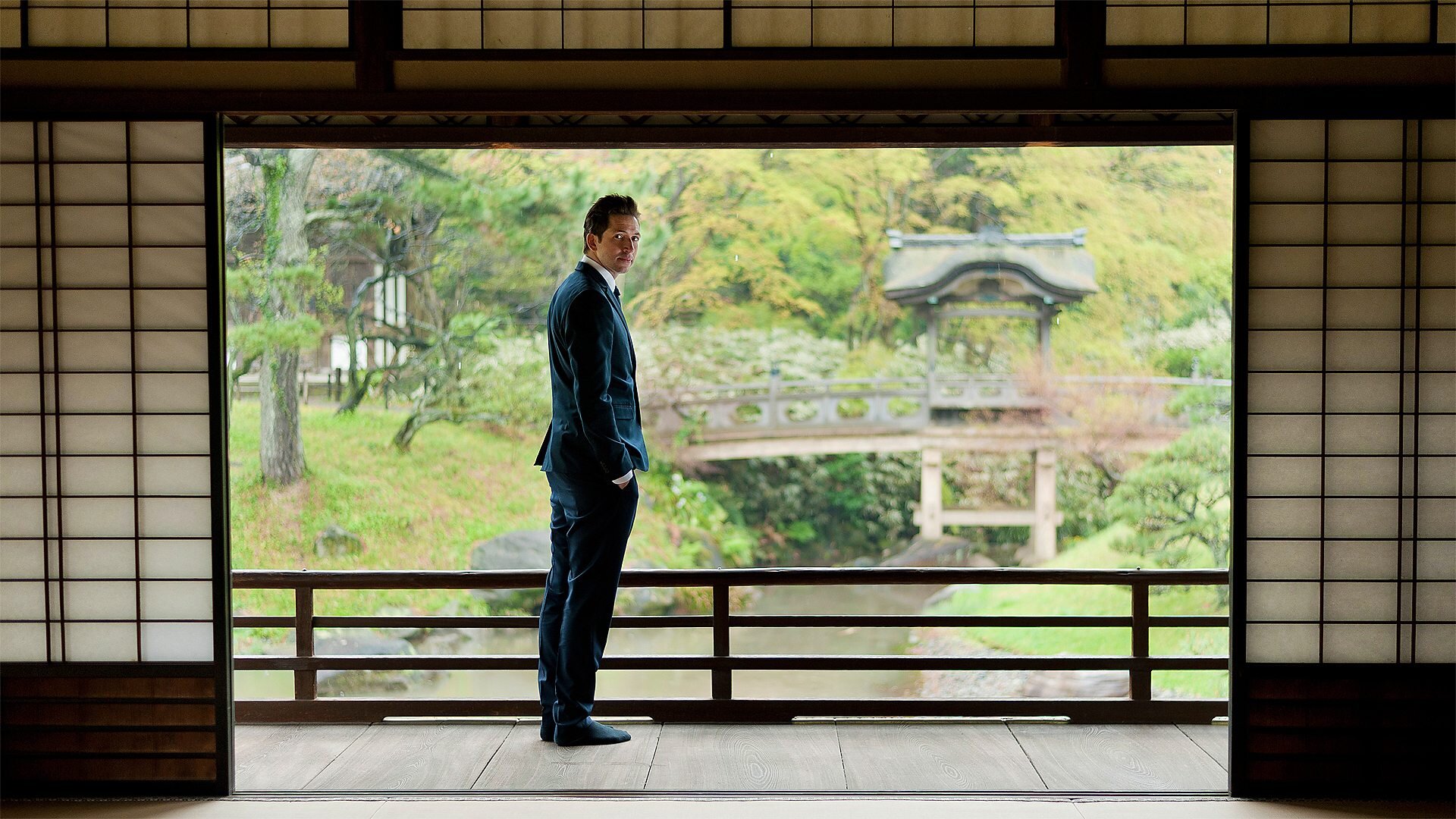 Life is japan. Япония стиль жизни. The Japanese House группа. Япония господин. Японский господин богатый.