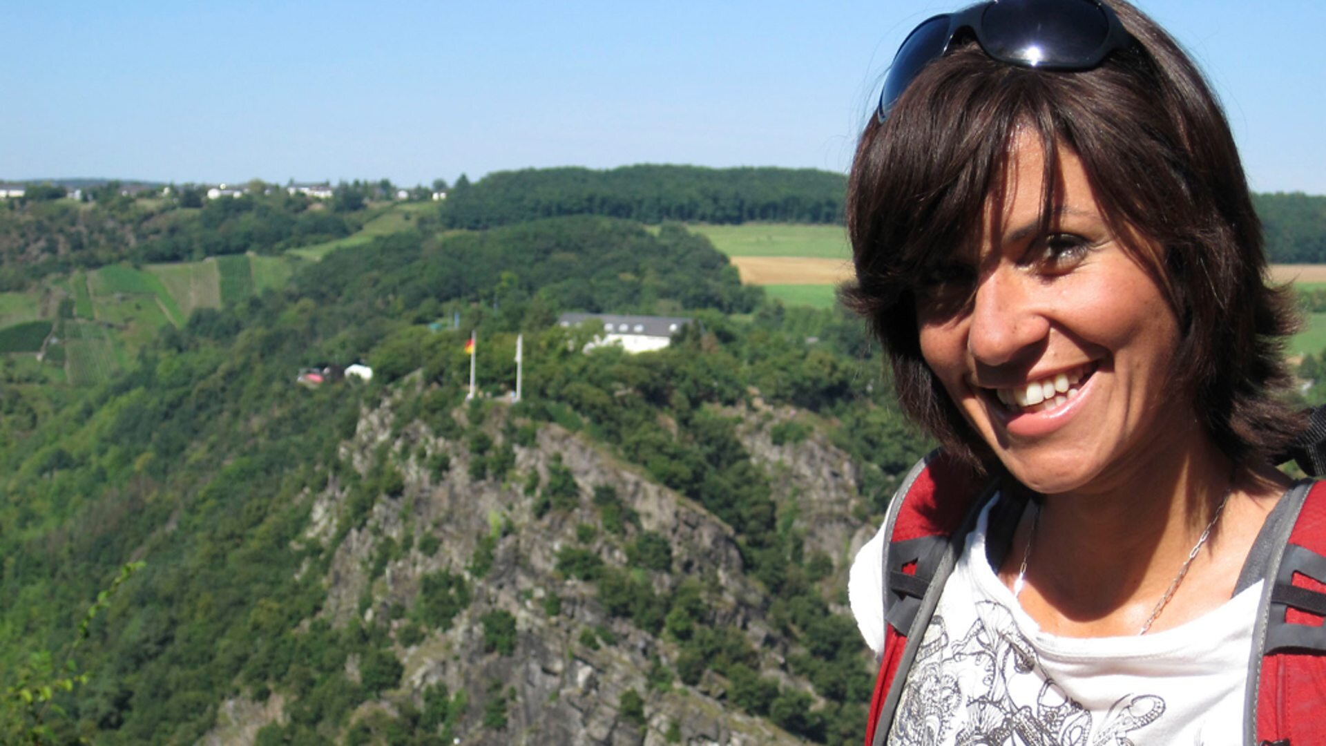 Julia Bradbury's German Wanderlust S1 E01 – The Rhine