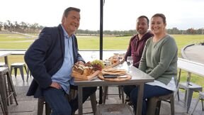 Escape from the City S1 E57 – Hunter Region Nsw: The Englishs