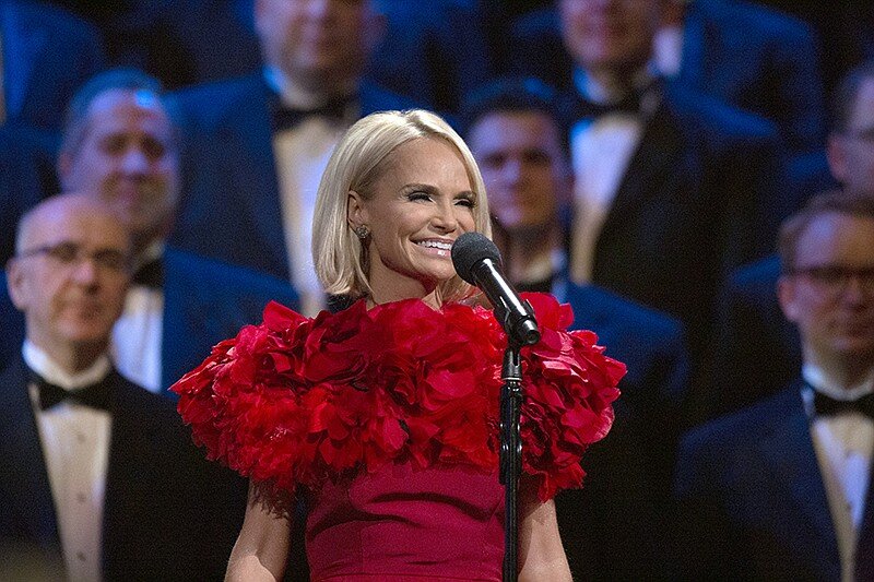 Christmas With The Tabernacle Choir S2019 E01 – Christmas With The Tabernacle Choir 2019