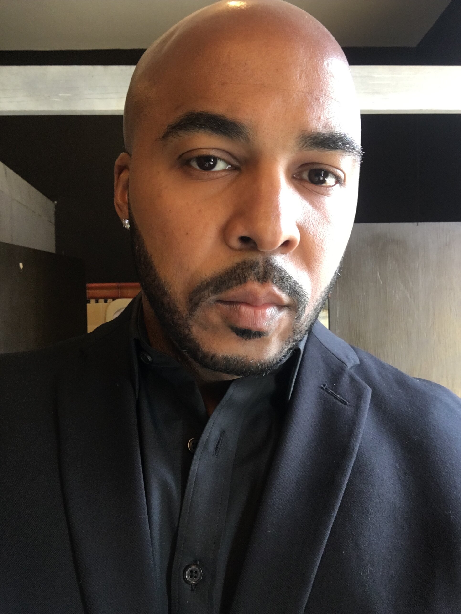 Antoine Holmes Sr.