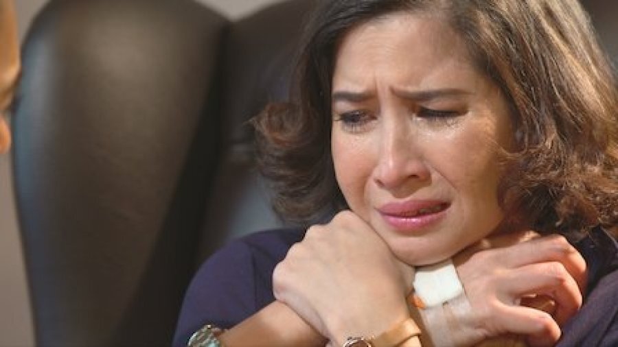 Revenge S1 E17 – Episode 17