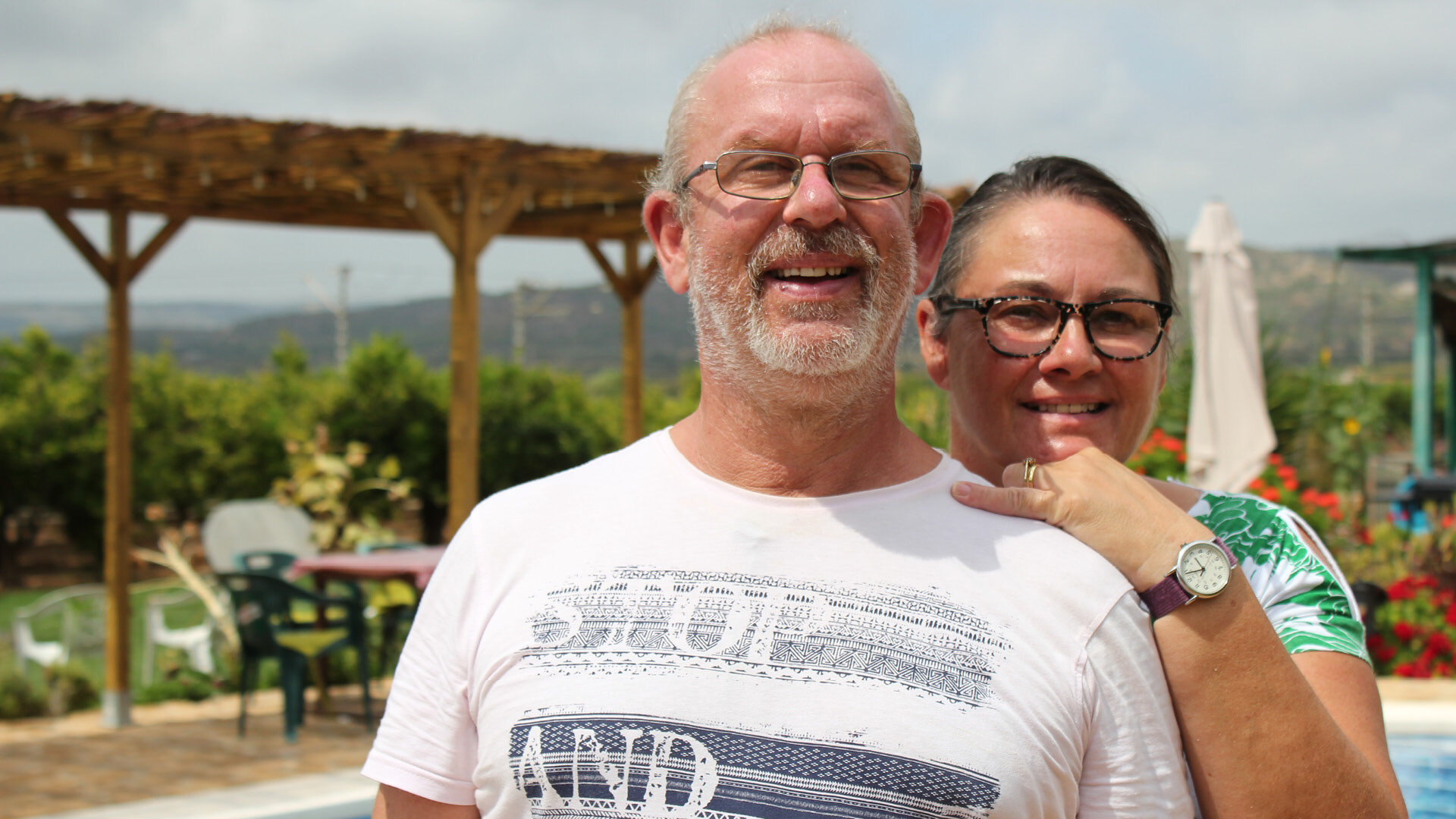 A New Life in the Sun: Road Trip S1 E07 – Orange Blossom Coast