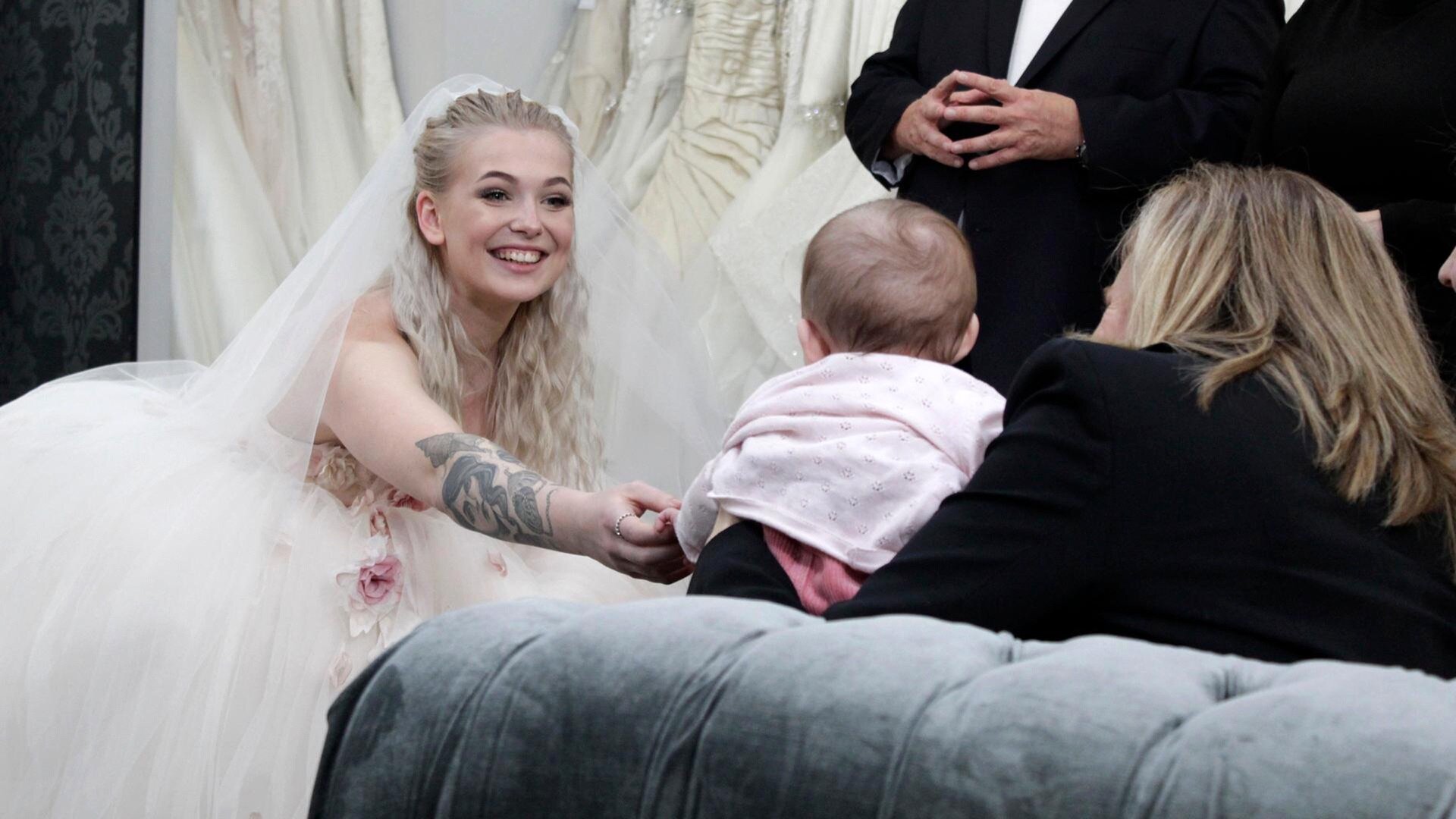 Say Yes to the Dress UK S3 E12 – The Quirky Bride Show