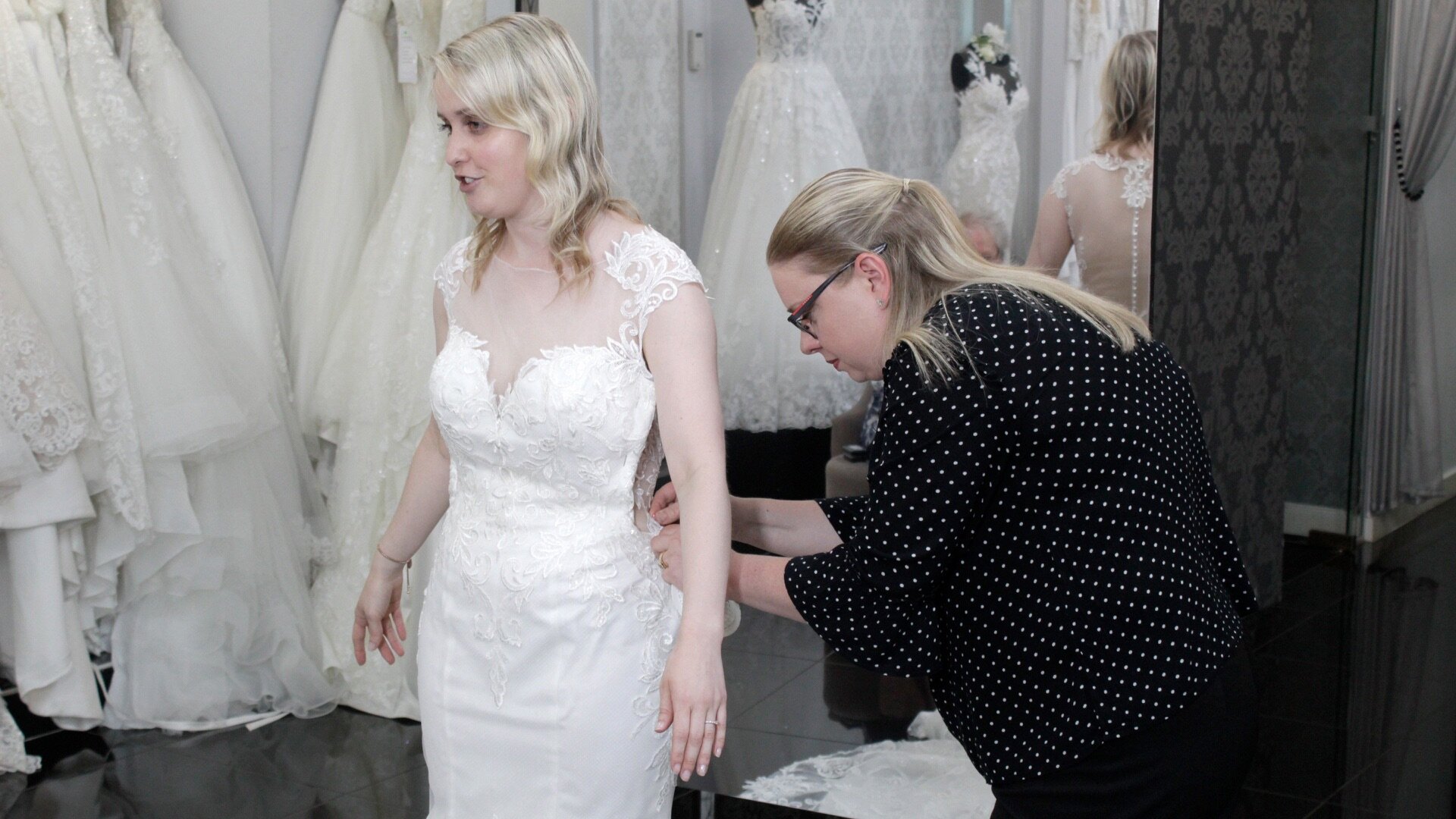 Say Yes to the Dress UK S4 E24 – Sexy Brides