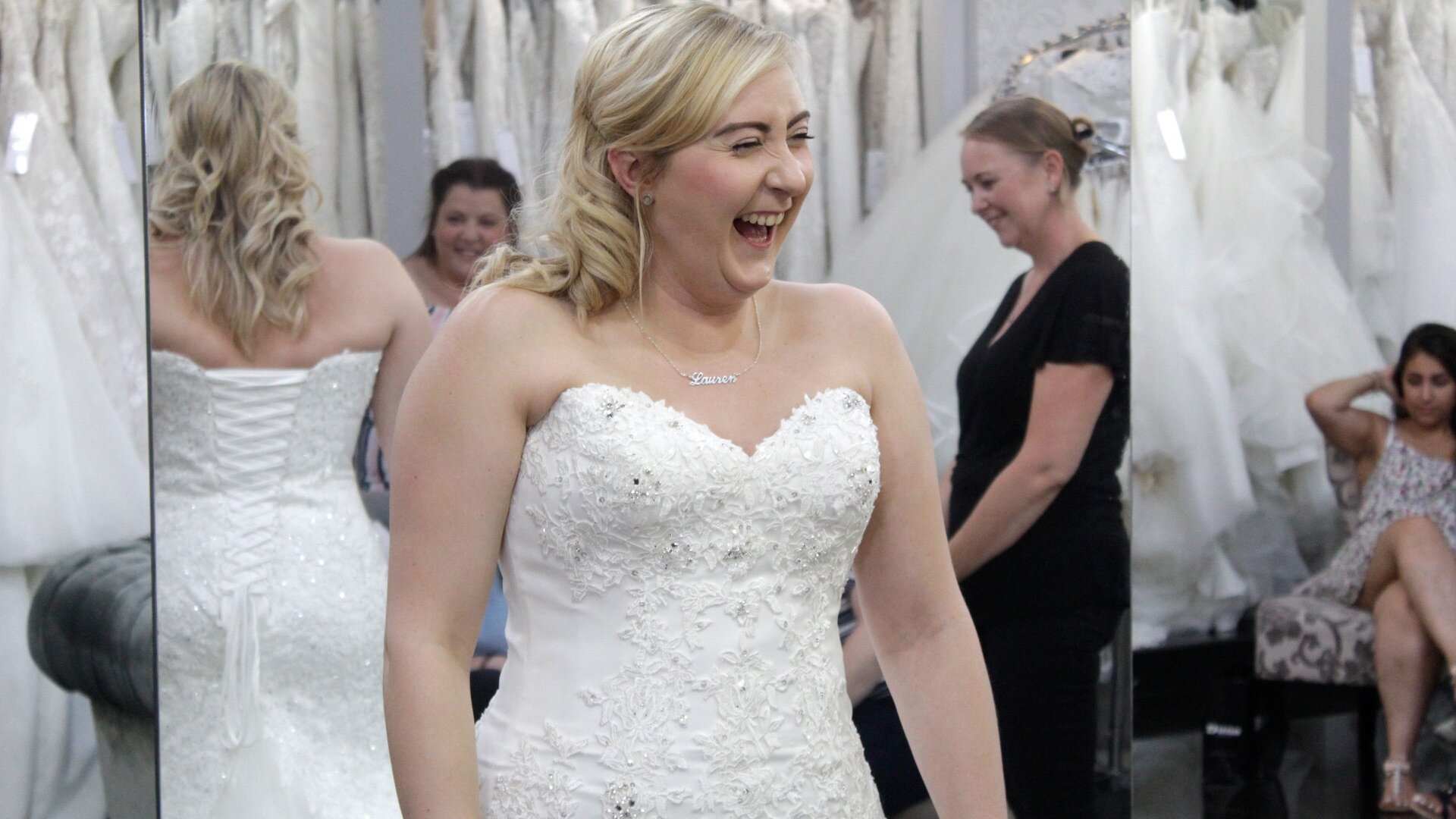 Say Yes to the Dress UK S4 E26 – Something Different