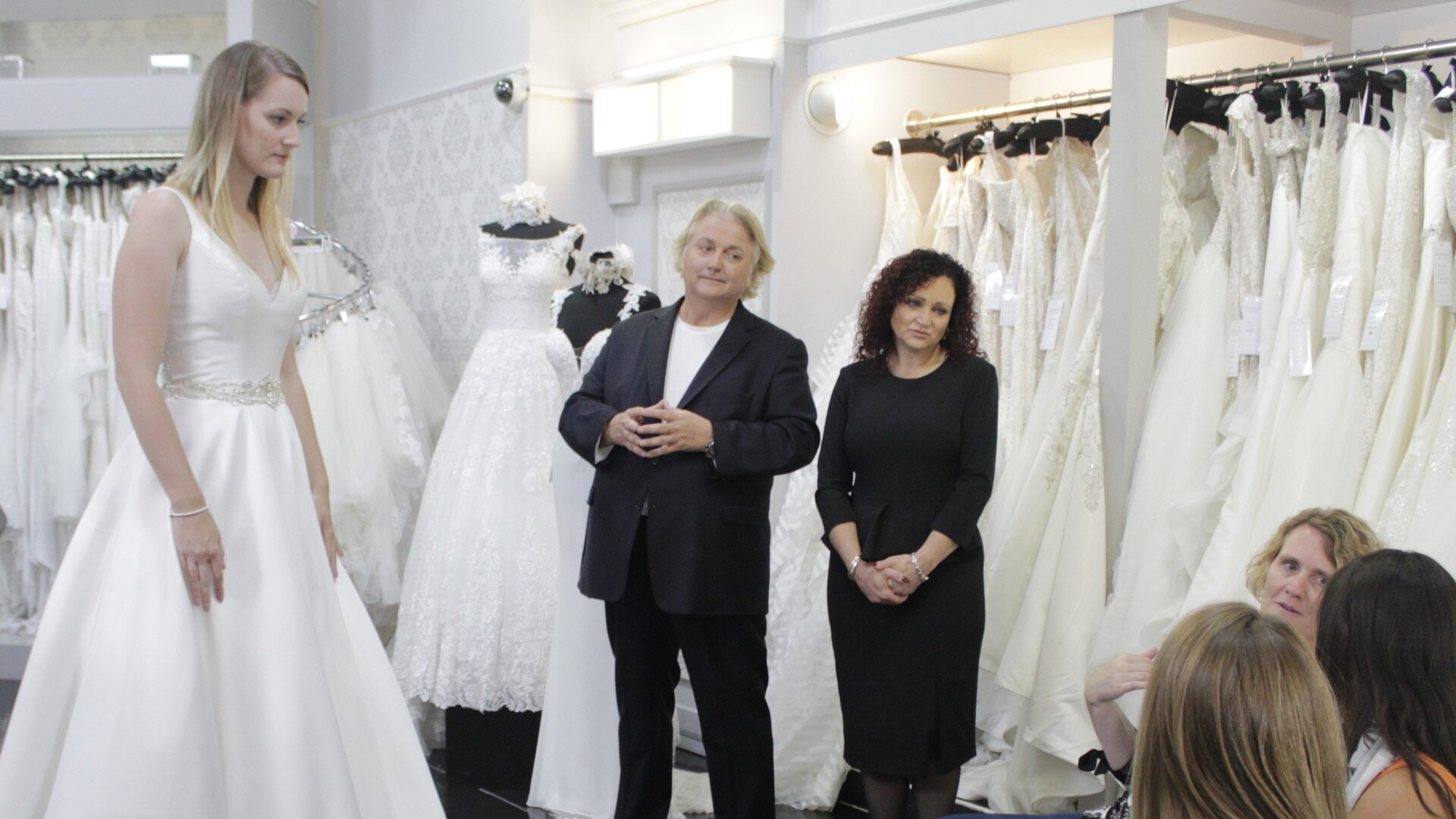 Say Yes to the Dress UK S4 E27 – Out of Comfort Zone