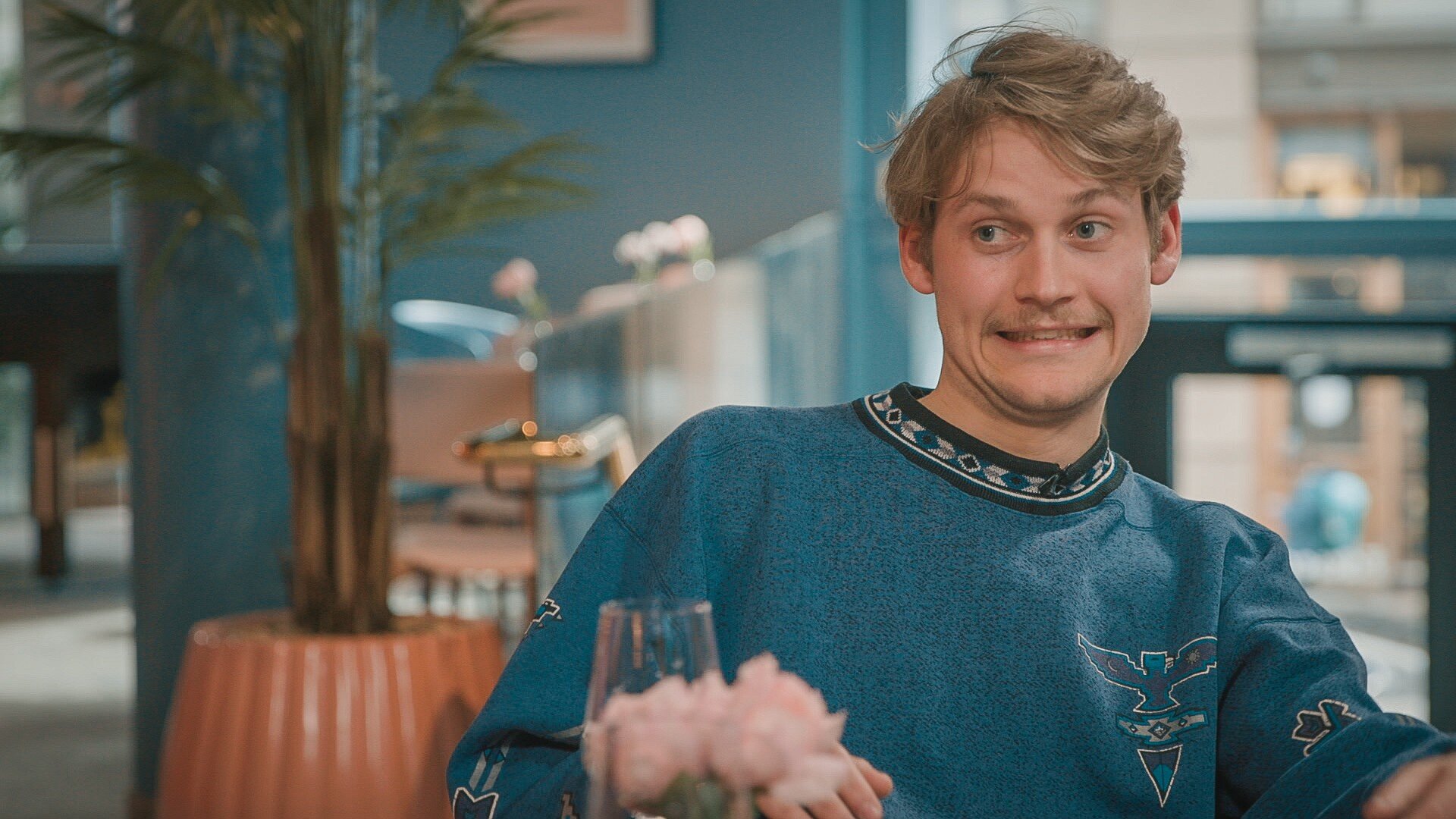 Mobilflørt S1 E13 – Hvem er hun?