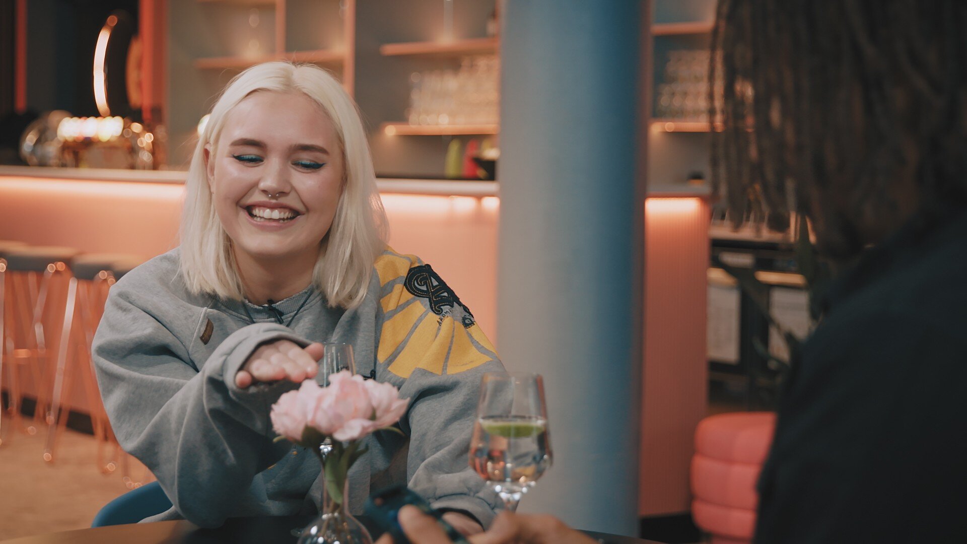 Mobilflørt S1 E19 – Aller første date