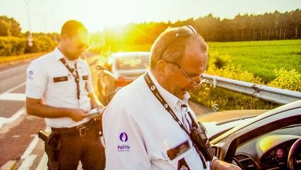 Alloo bij de Wegpolitie S2 E08 – Aflevering 8