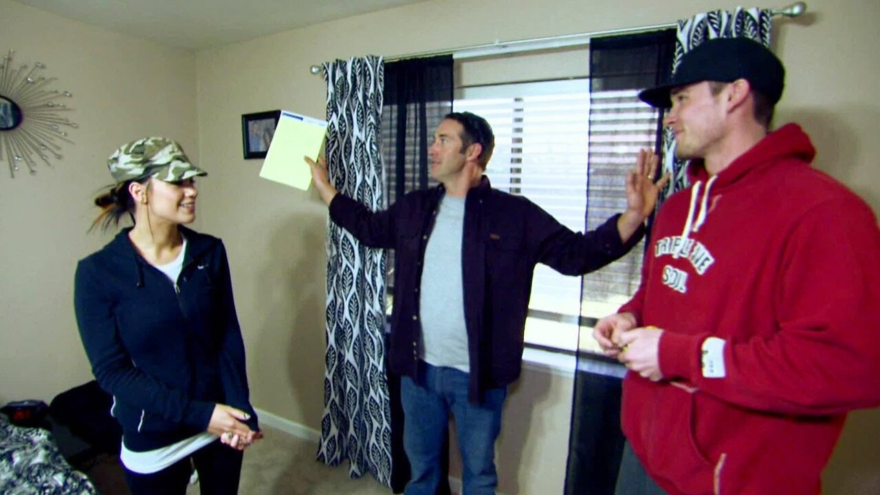 House Crashers S4 E08 – Bedroom Deck-out