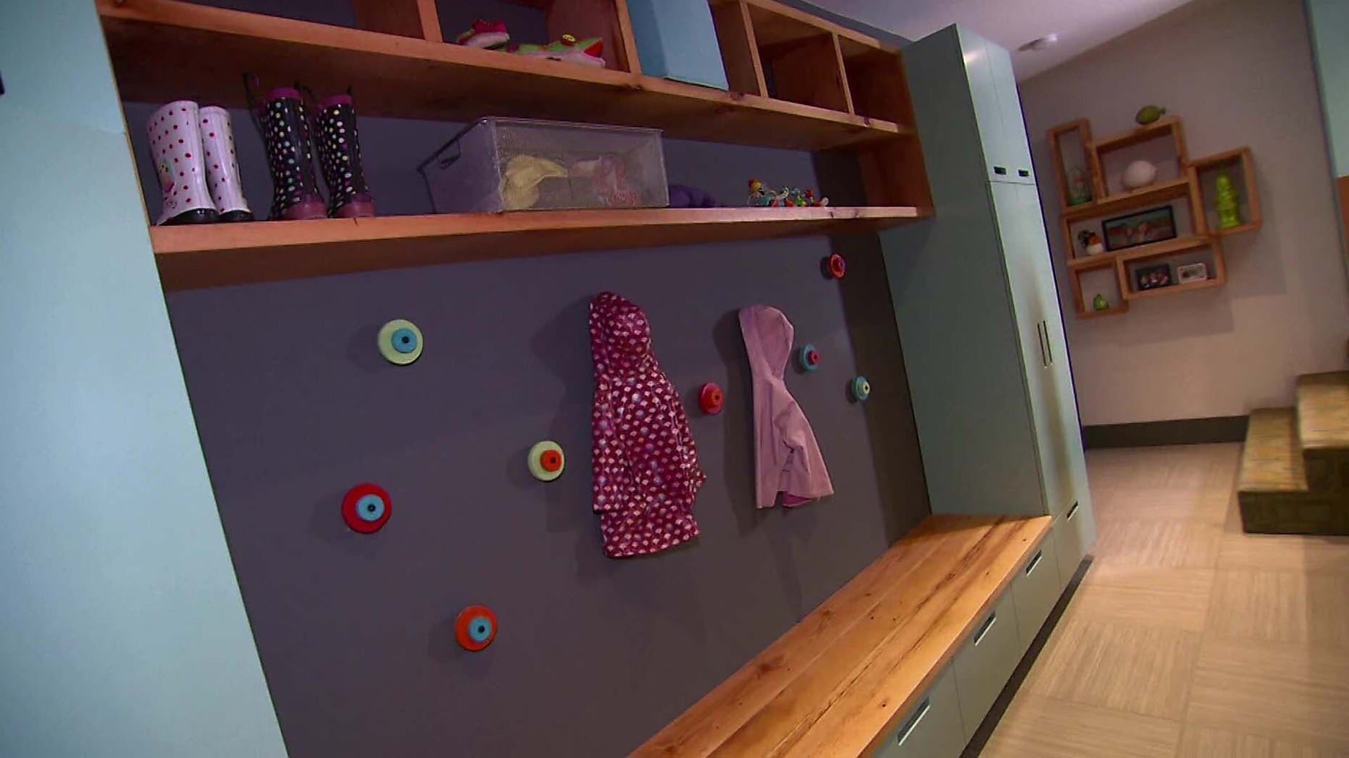 House Crashers S9 E10 – Hip Portland Master Bedroom