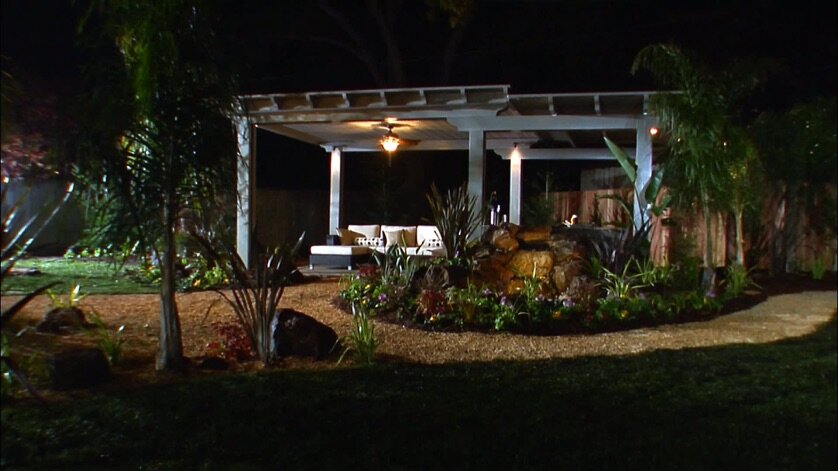 Yard Crashers S4 E07 – Waterfall Grill