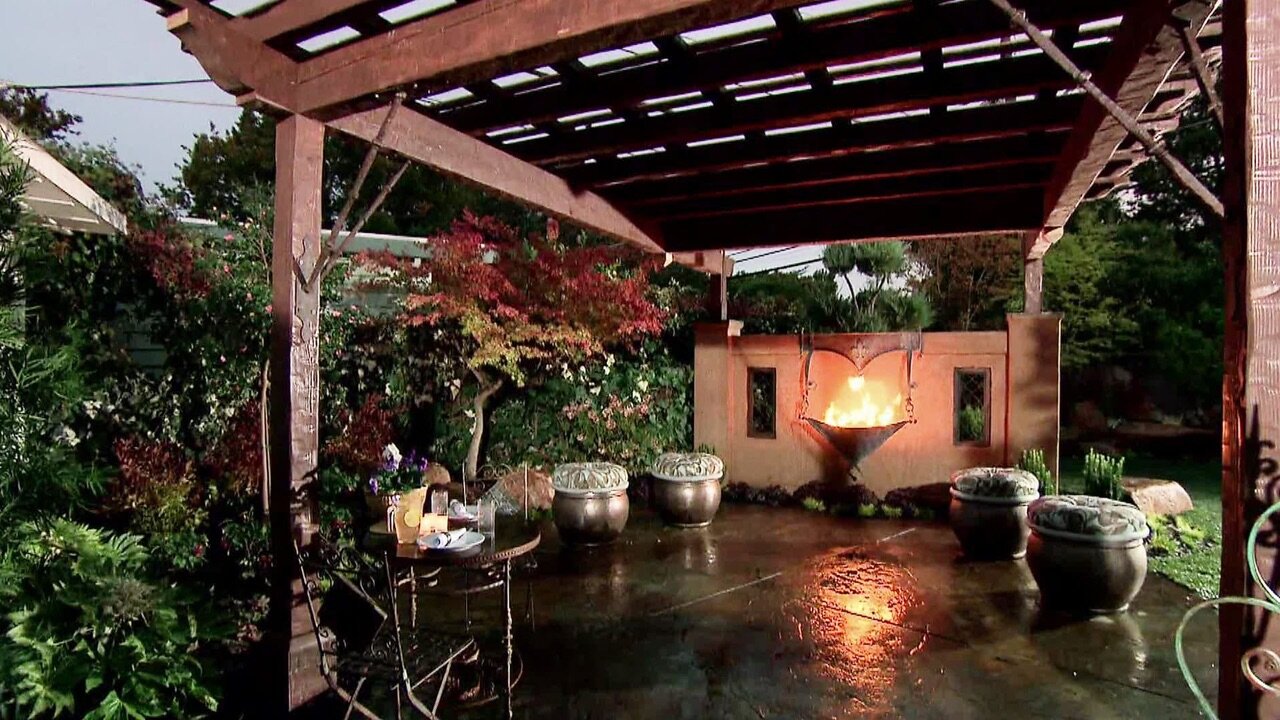 Yard Crashers S7 E03 – Old World Pergola