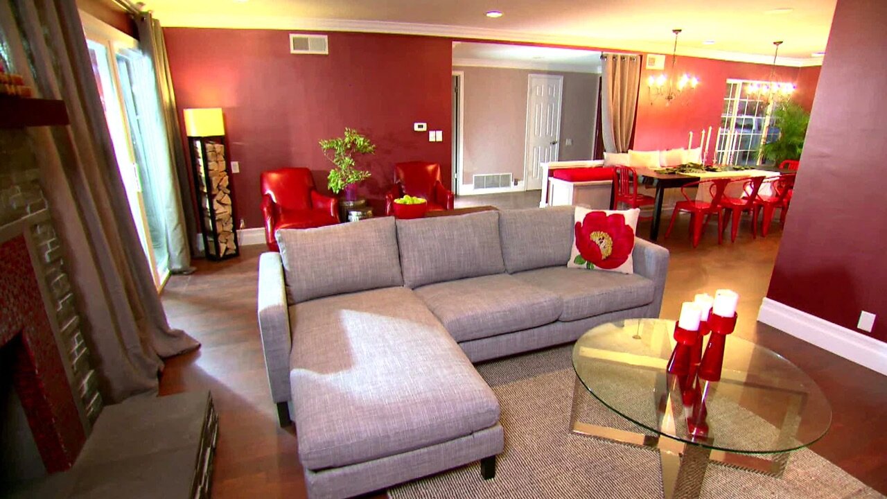 Room Crashers S2 E09 – Family Fiesta