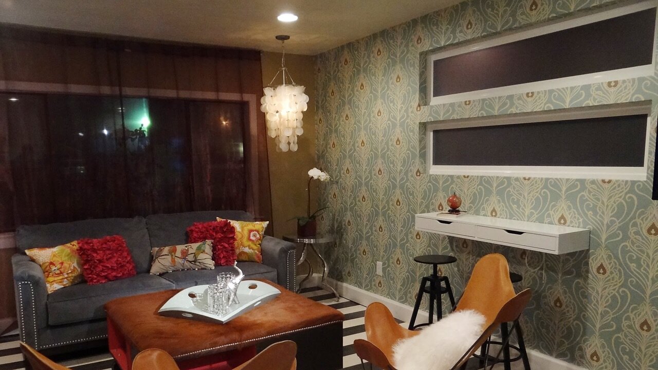 Room Crashers S3 E01 – Glam Lounge