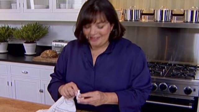 Barefoot Contessa S2 E11 – Bon Voyage