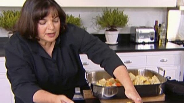 Barefoot Contessa S2 E15 – Fireside Dinner