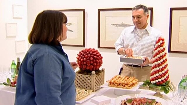 Barefoot Contessa S4 E05 – Canapes and Canvases