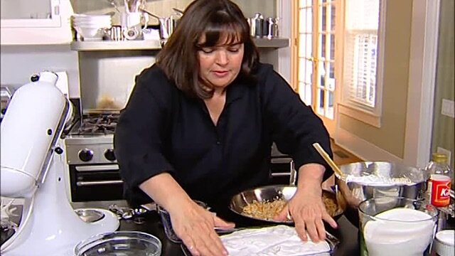 Barefoot Contessa S5 E09 – Working Girl