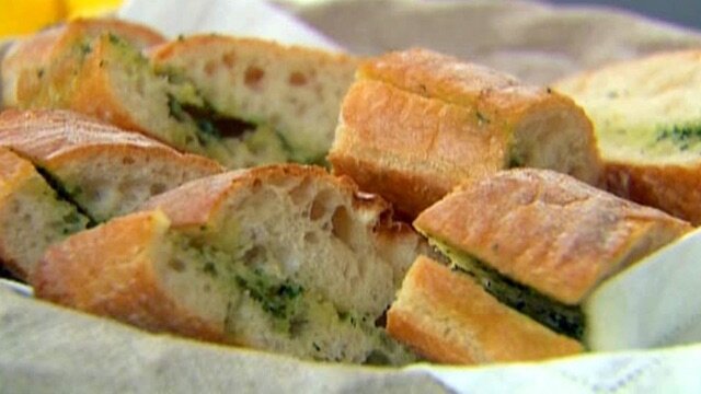 Barefoot Contessa S7 E01 – Boss for Dinner