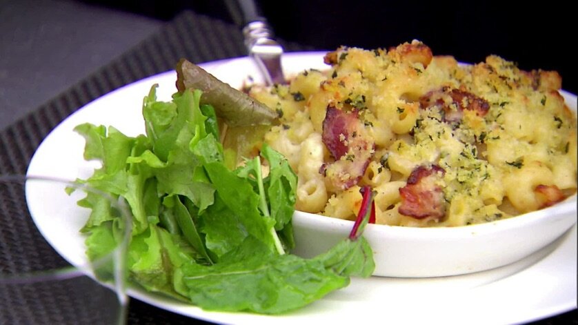 Barefoot Contessa S10 E04 – Home Comforts