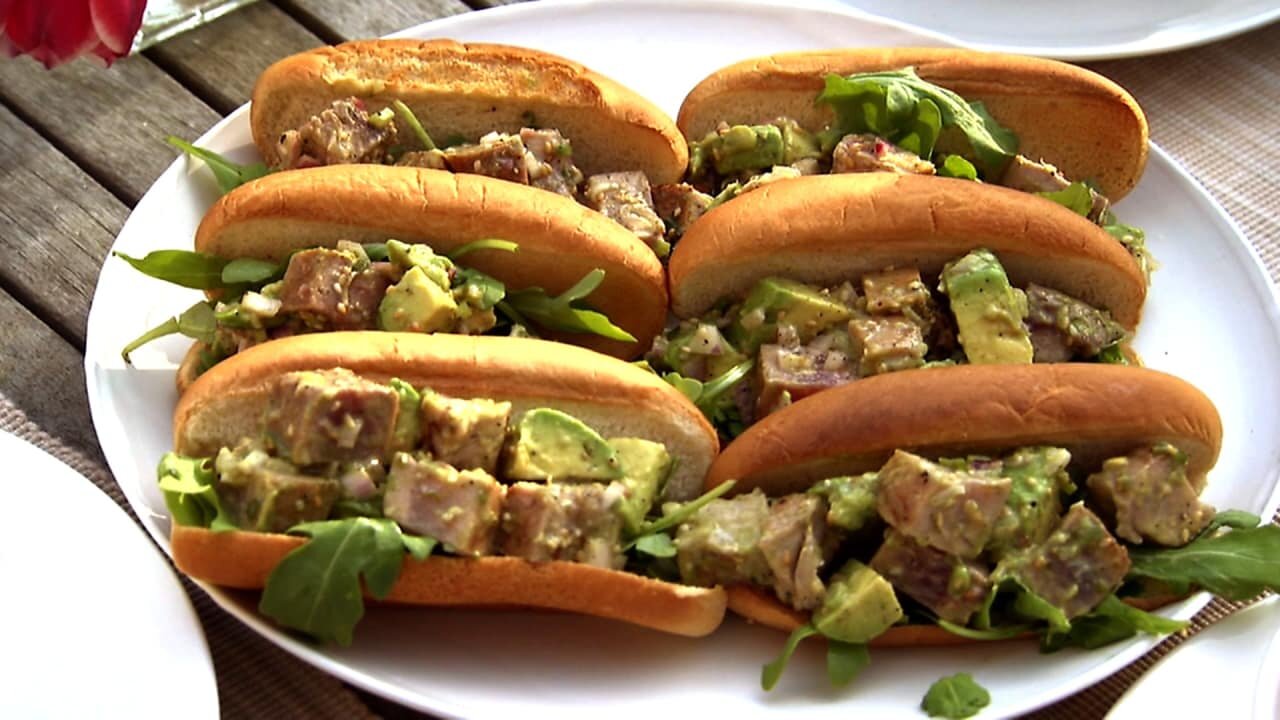 Barefoot Contessa S12 E01 – Barefoot to Go