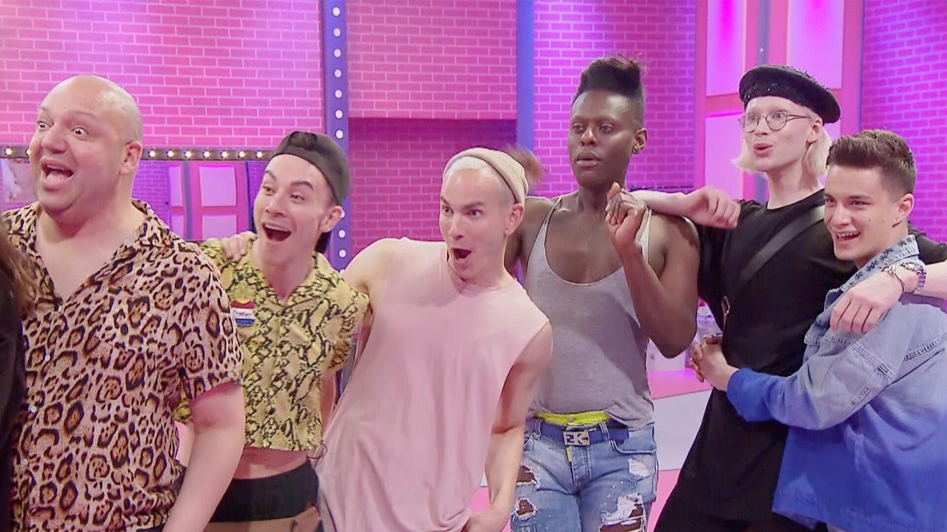 Drag Race Holland S2 E02 – Oeh Chiiiile, I Got Sunburned!
