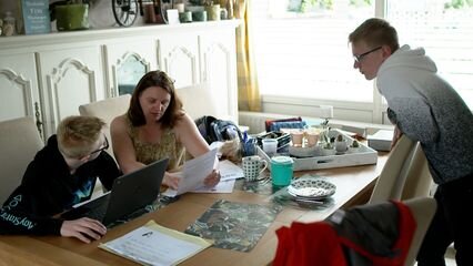Telefacts NU S2020 E02 – De Grote Geldenquête