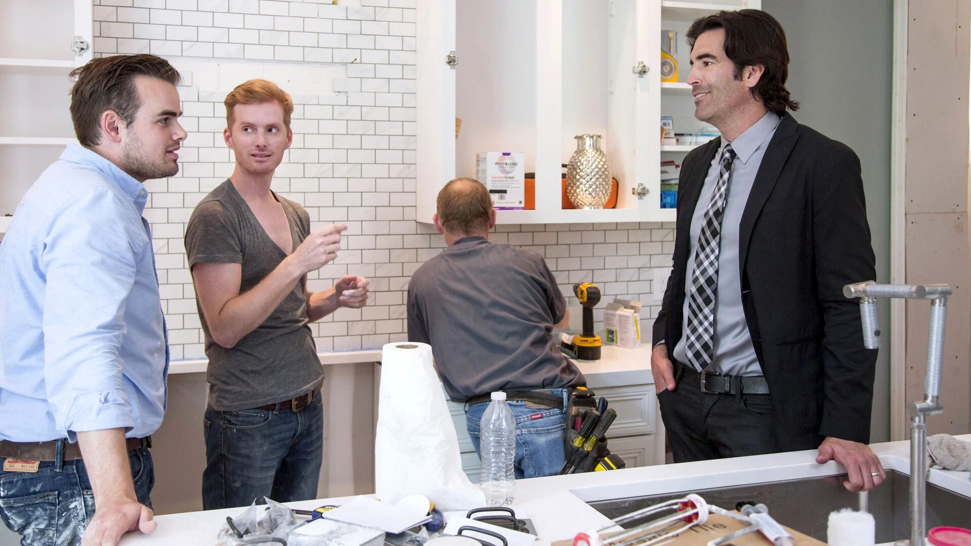 Rowhouse Showdown S1 E03 – Dining Room Surprise