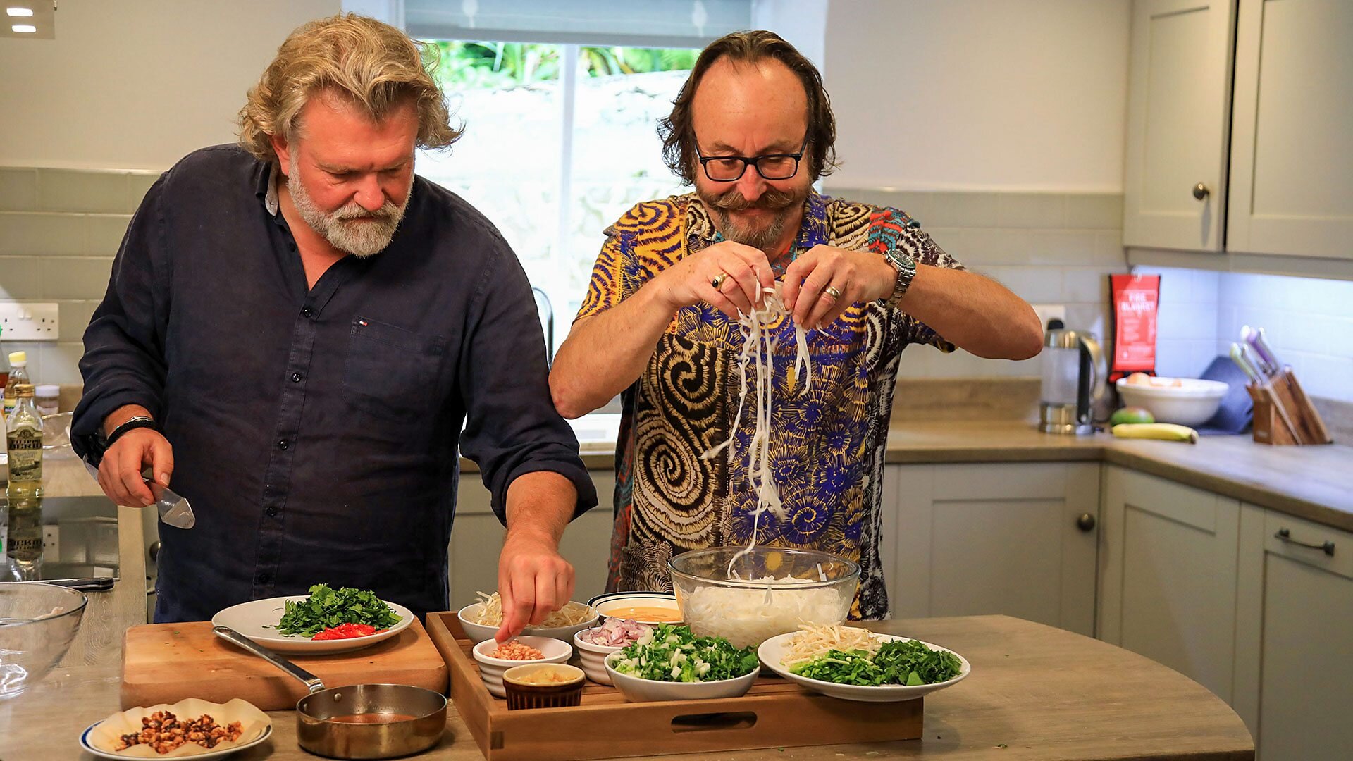 The Hairy Bikers Go North S1 E03 – Cumbria