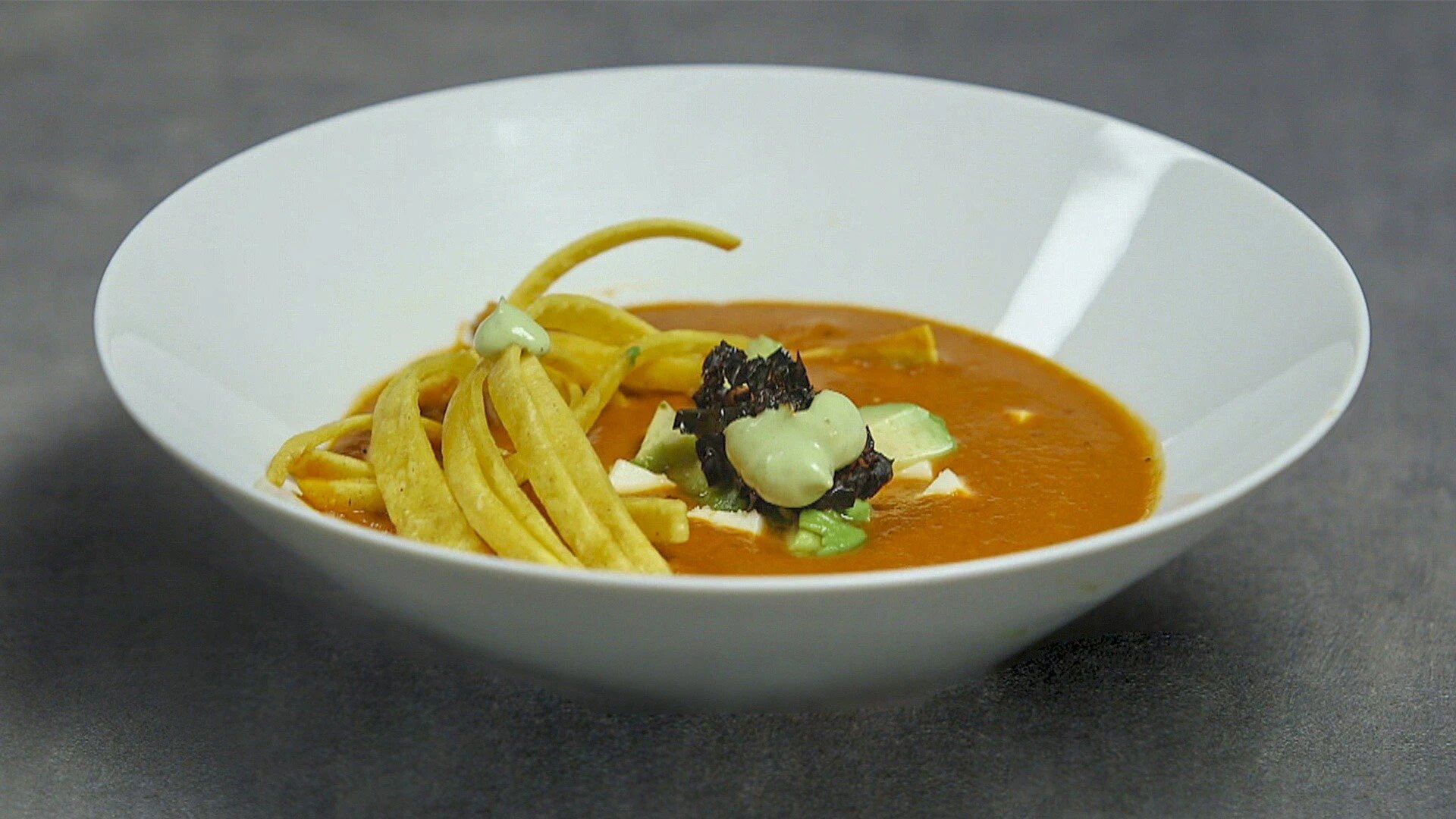 MasterChef Latino S1 E06 – Suelta la sopa