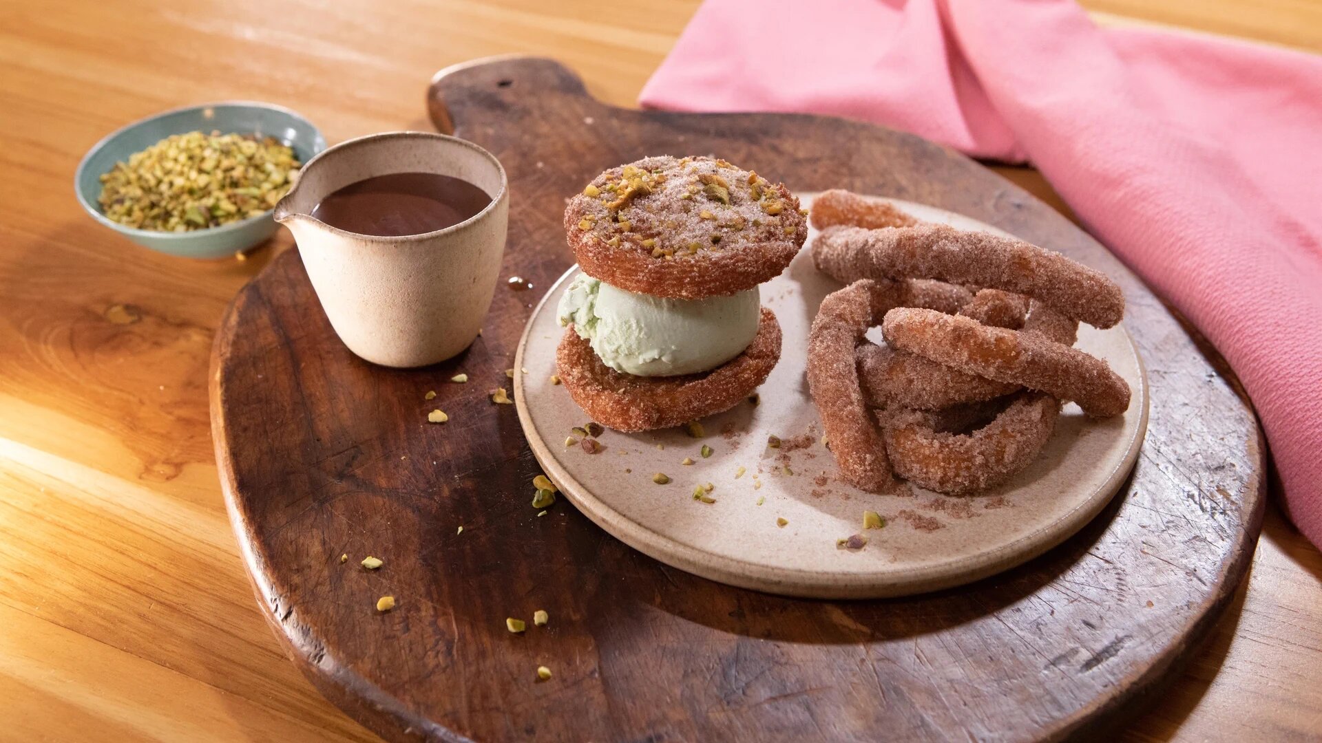The Artisan's Kitchen S1 E01 – Churros Two Ways