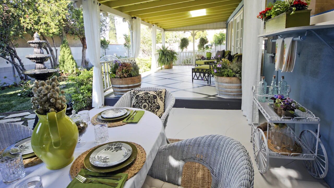 Going Yard S1 E05 – Backyard Makeover with a Tea Room Focal Point