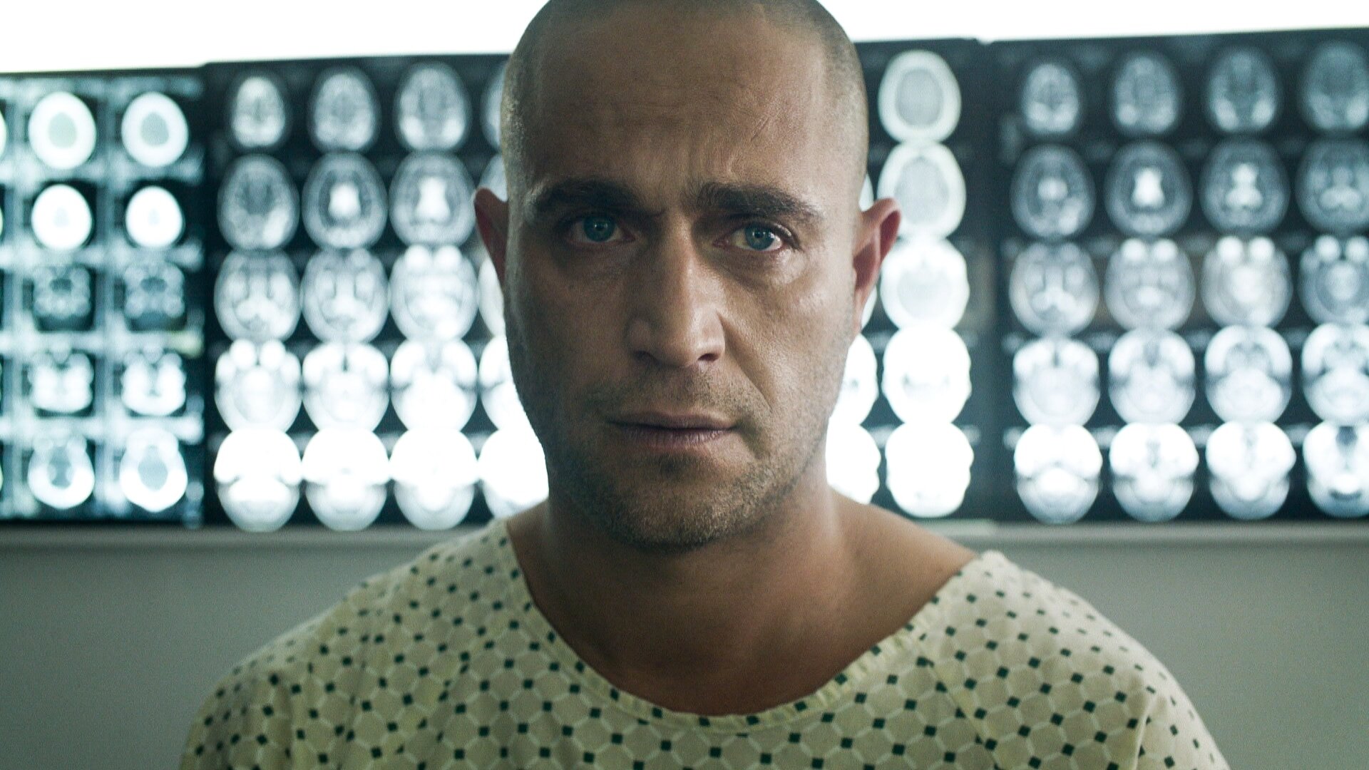 Falco S1 E01 – Despertar