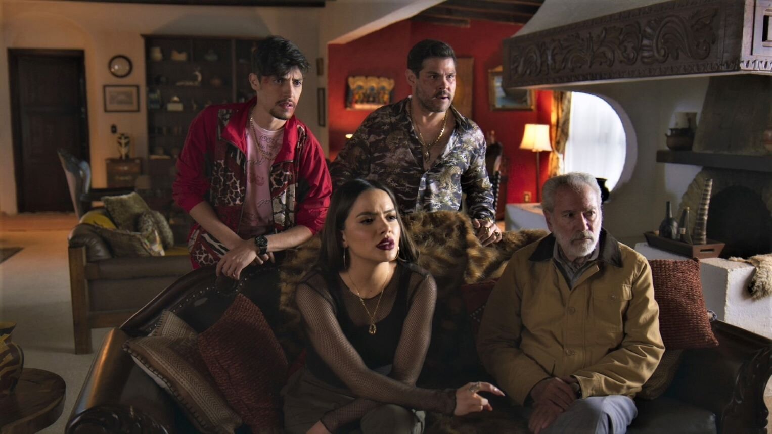 Falsa Identidad S2 E23 – El Buitre come carroña