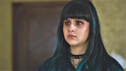 Falsa Identidad S2 E35 – Mateo saca el látigo