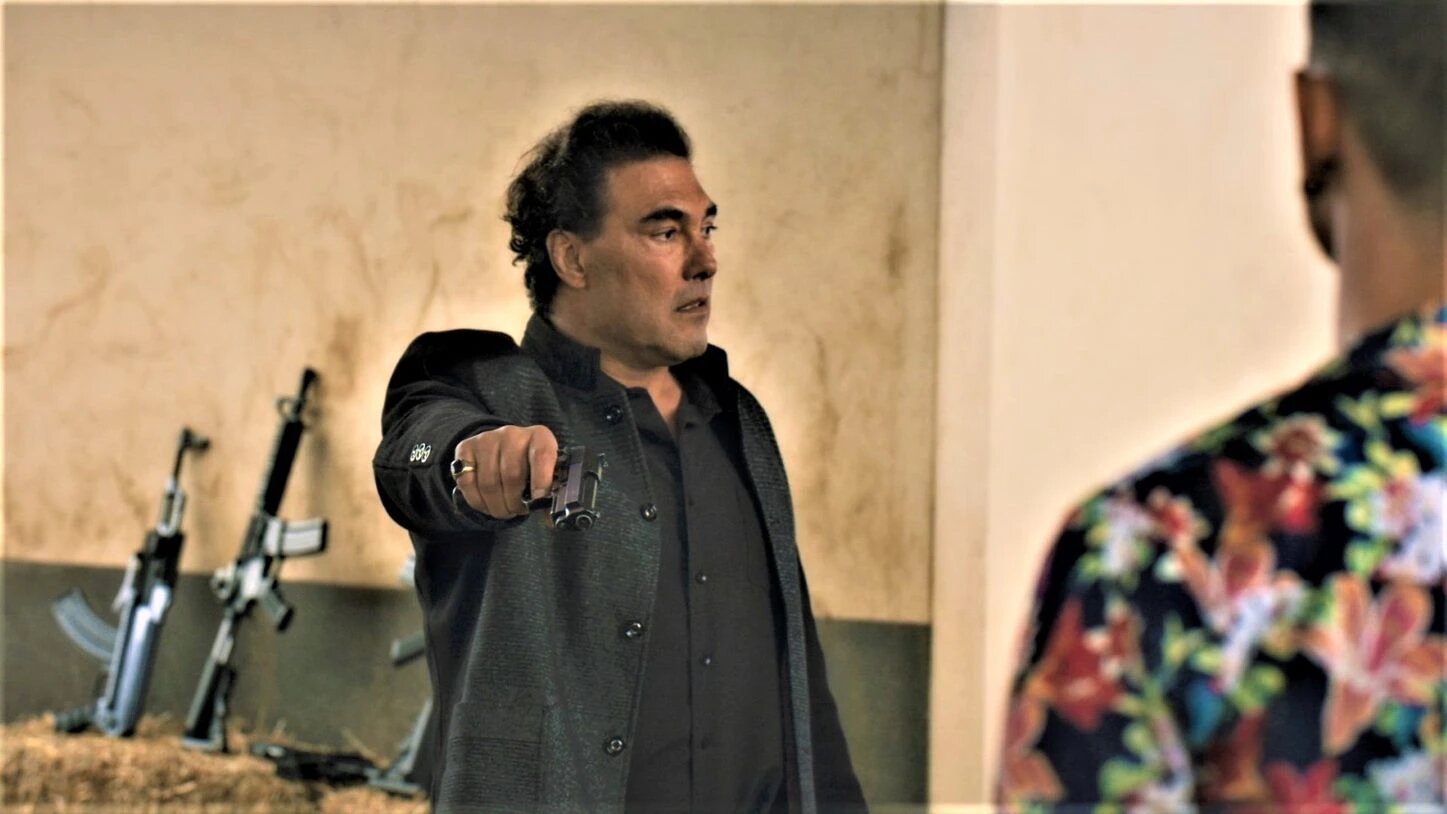 Falsa Identidad S2 E37 – En busca del traidor