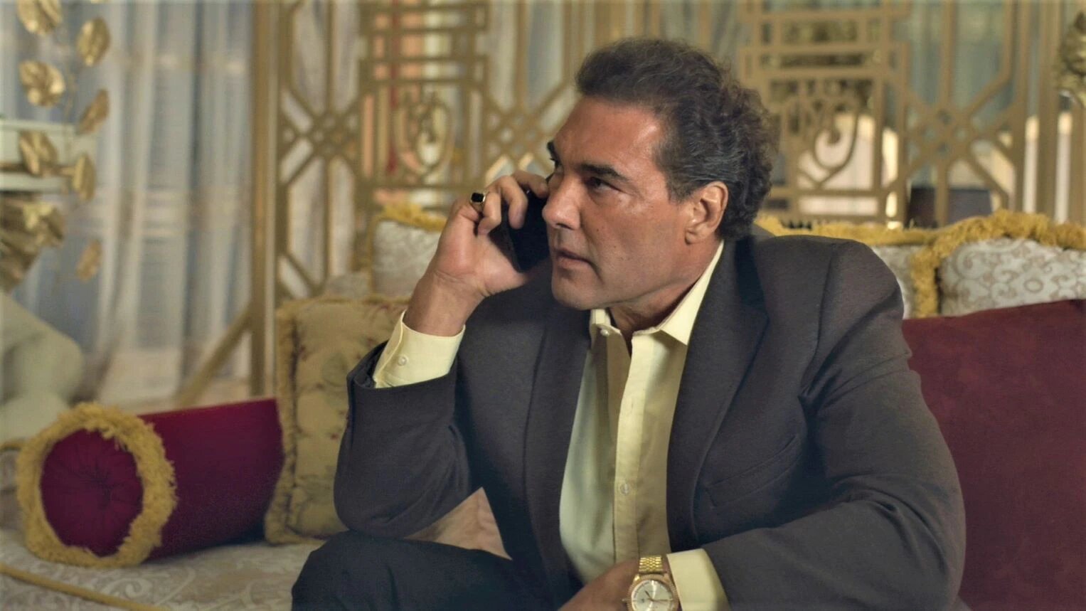 Falsa Identidad S2 E63 – Negocio en picada