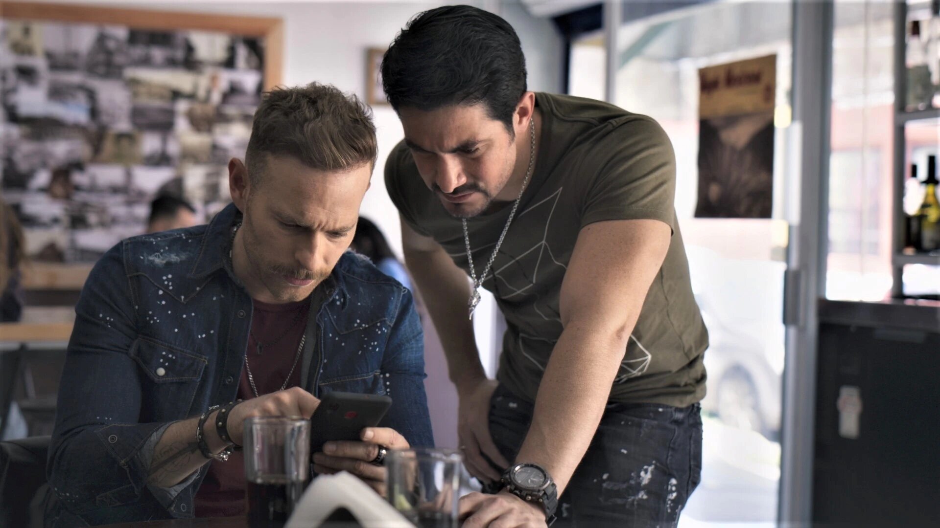 Falsa Identidad S2 E67 – La ruta hacia Victoria