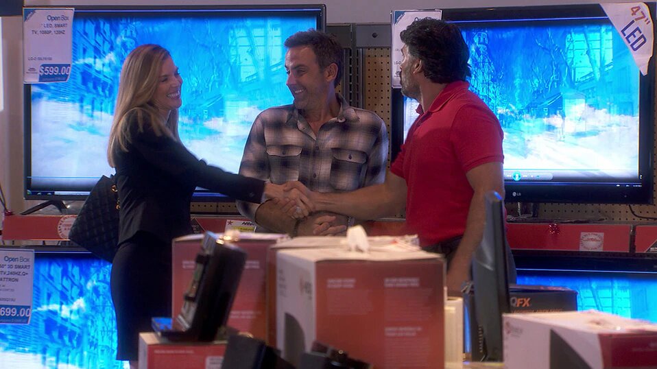 Silvana Sin Lana S1 E06 – Manuel tiene otro gesto con Chivis