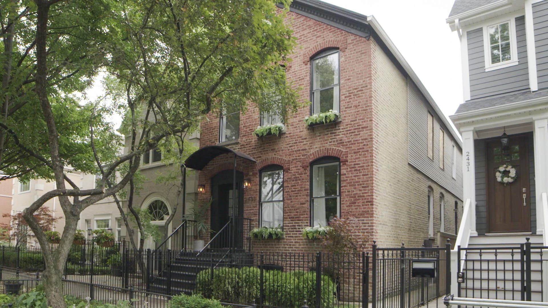 Windy City Rehab S2 Special – Raise the Stakes: Lincoln Park Fourplex