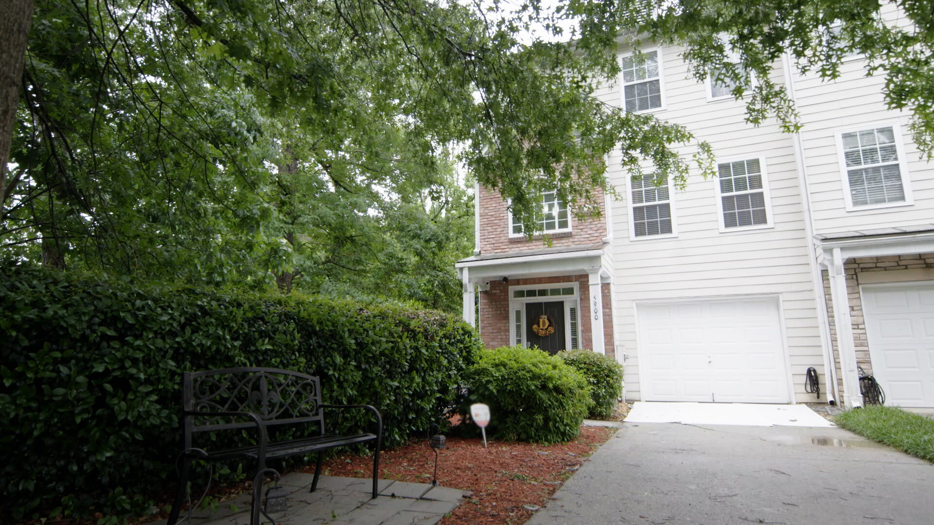 Sell This House S2 E17 – Technicolor in Tucker