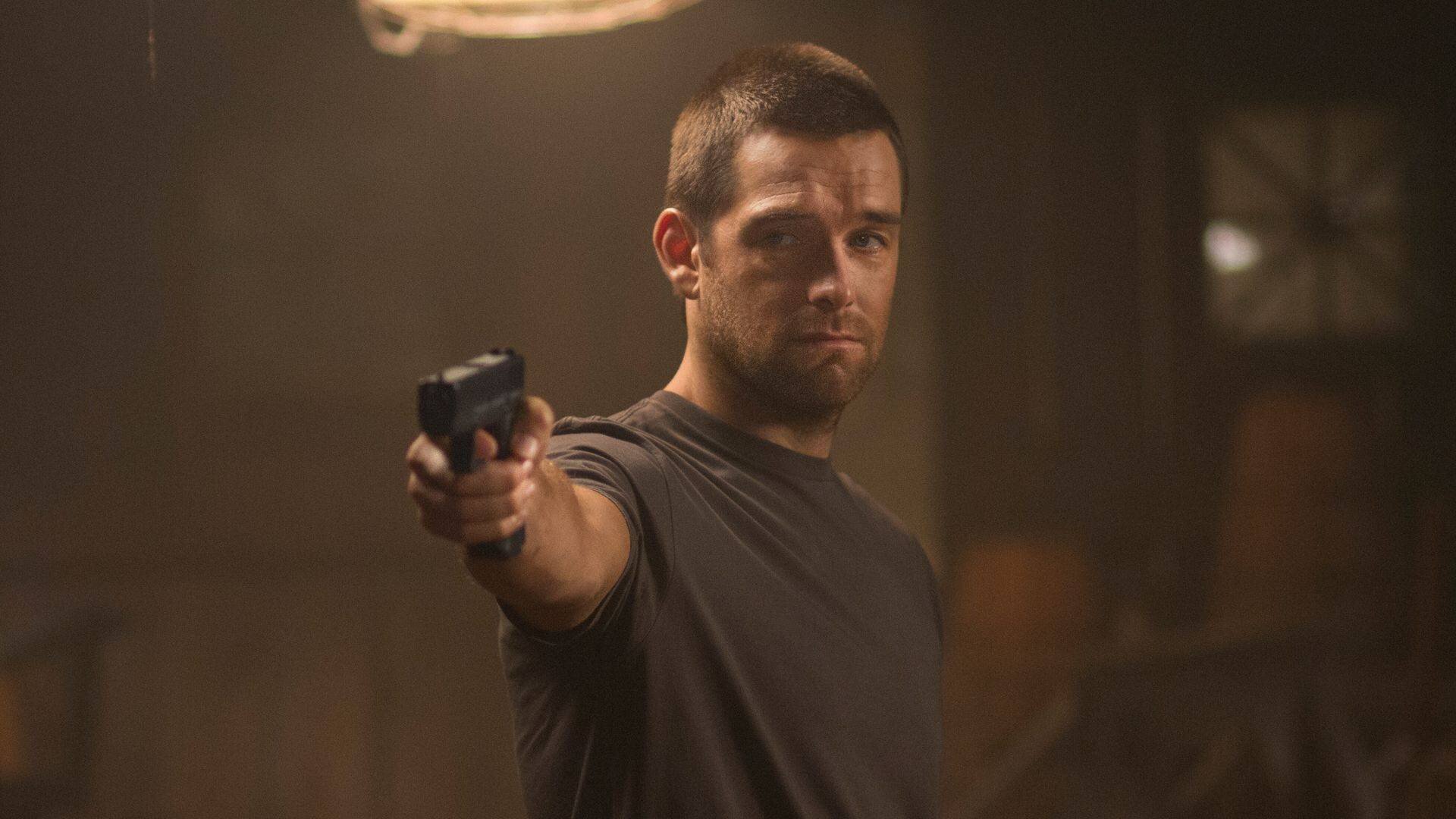 Банши штат. Antony Starr Banshee. Lucas Hood.