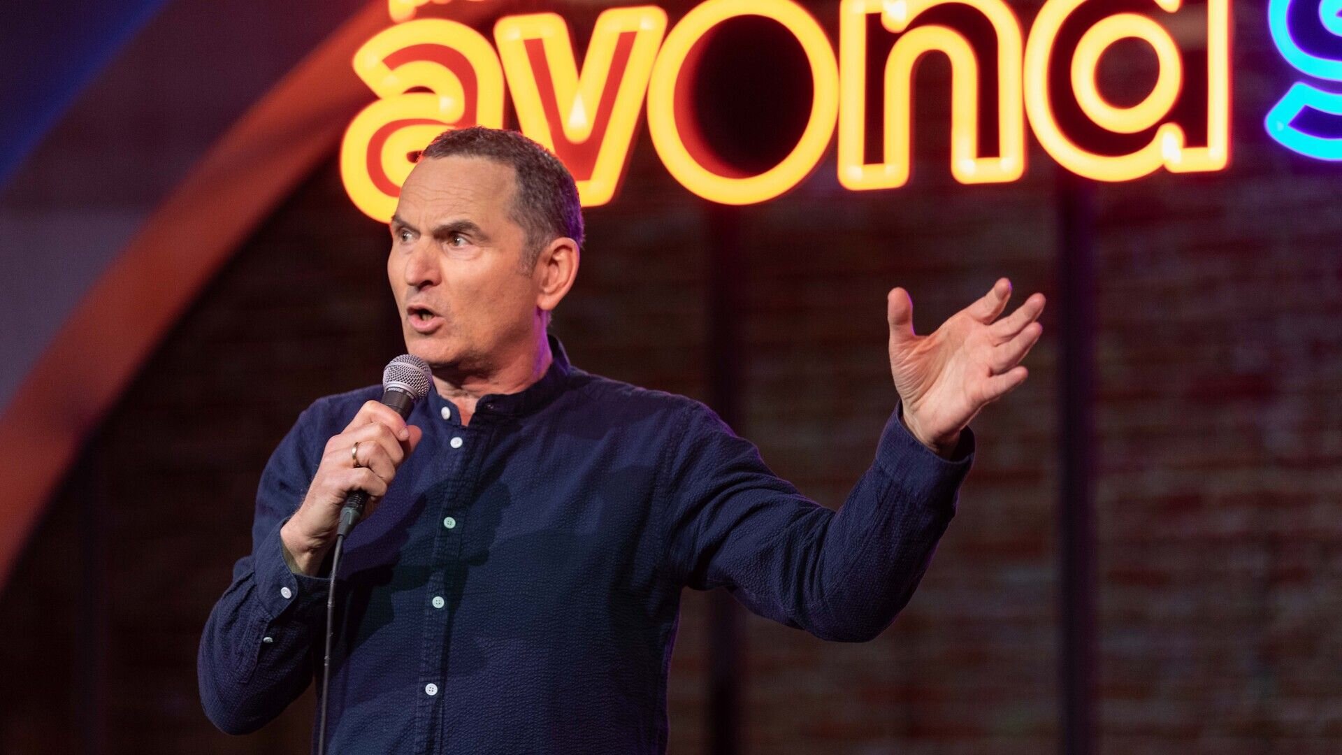 De Avondshow met Arjen Lubach S2022 Special – Avondshow Stand-ups Raoul Heertje en Alex Ploeg