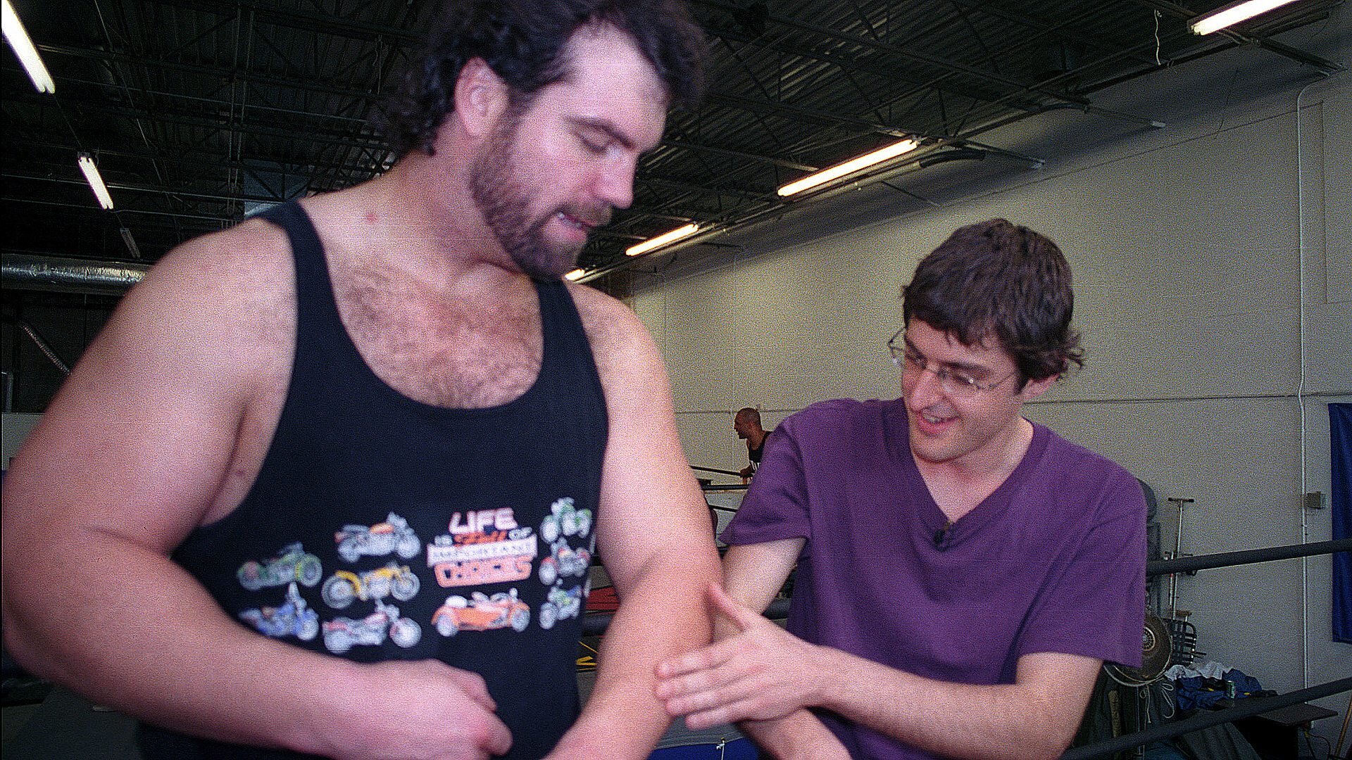Louis Theroux's Weird Weekends S2 E06 – Wrestling