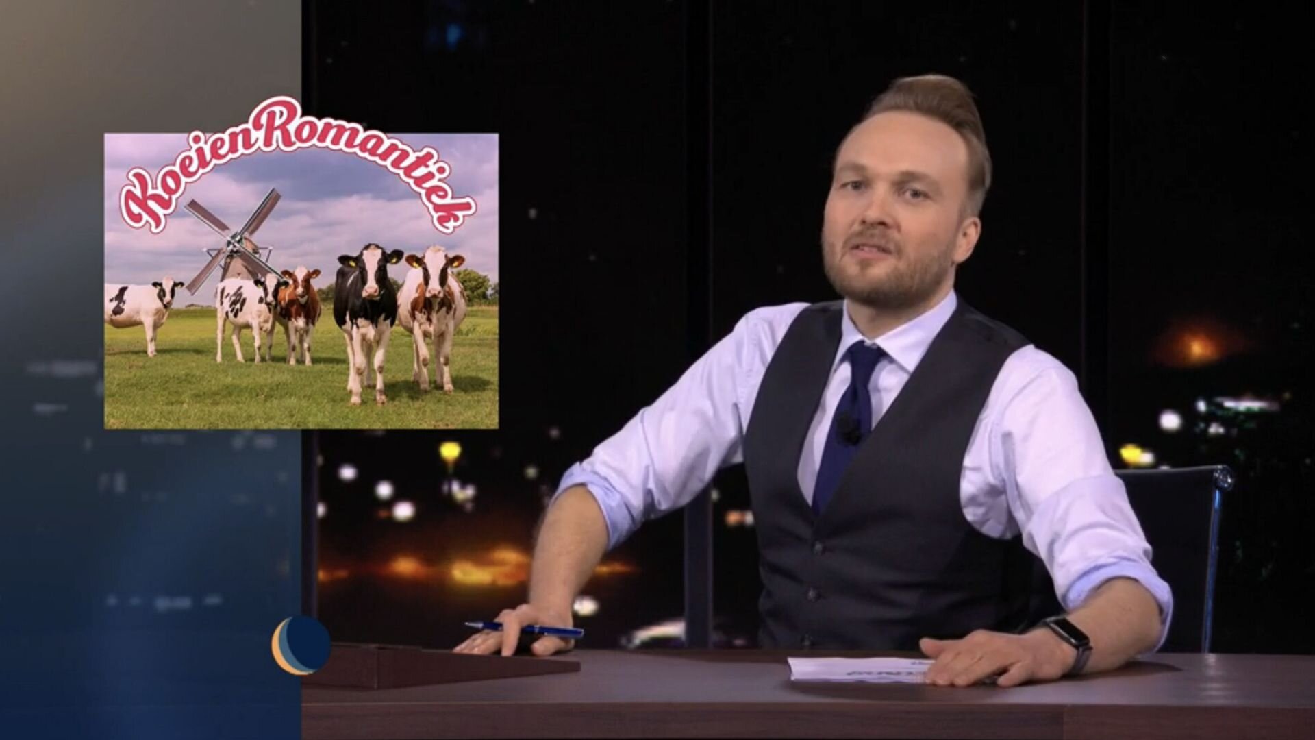 De Avondshow met Arjen Lubach S2022 E66 – Schorsing Baudet, koeienromantiek